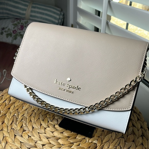 Kate Spade Carson Crossbody - Picture 1 of 5